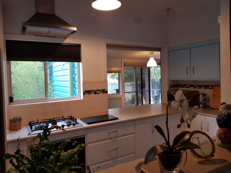 27 Nelson Street, California Gully VIC 3556