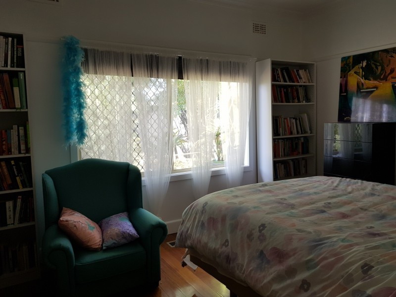 27 Nelson Street, California Gully VIC 3556