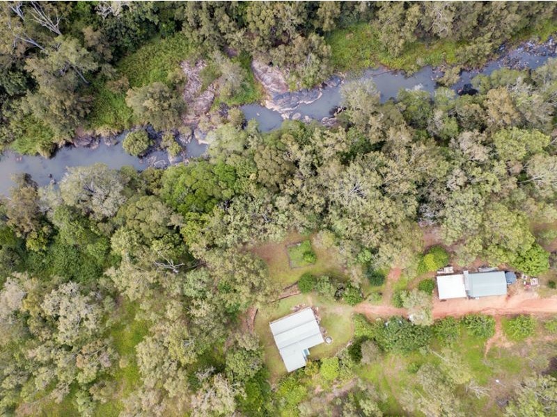 129 Burton Road, Tinaroo QLD 4872