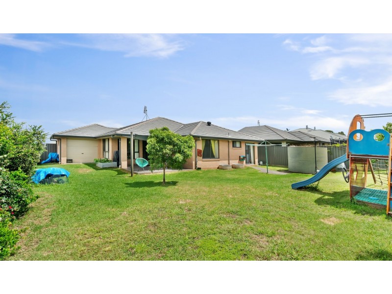 26 Broomfield Cres, Hunterview NSW 2330
