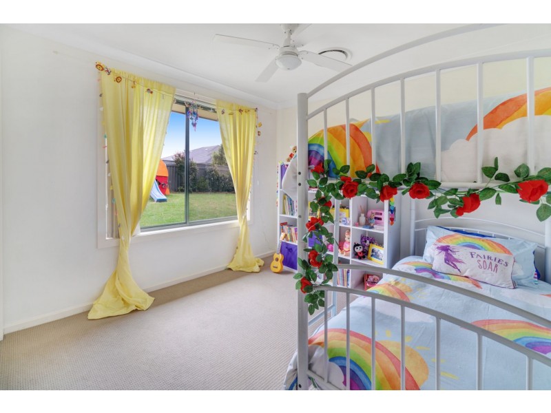 26 Broomfield Cres, Hunterview NSW 2330