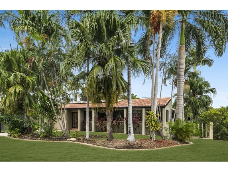 25 Serissa Cres, Annandale QLD 4814