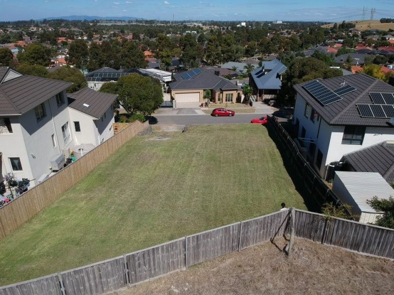 22 Palais Cres, South Morang VIC 3752