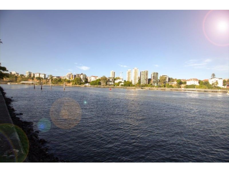 83/15 Goodwin Street, Kangaroo Point QLD 4169
