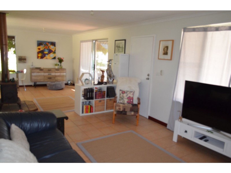 19 Prosser Way, Singleton WA 6175