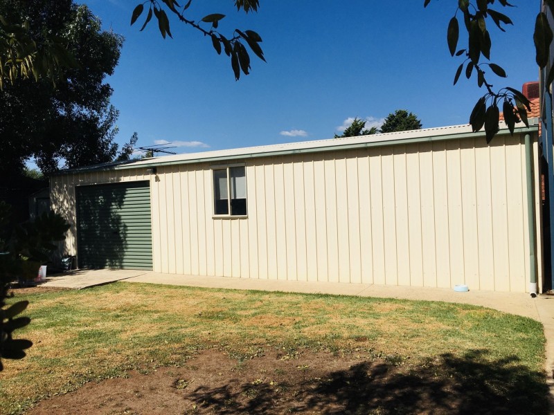 13 Hudson Place, Melton VIC 3337