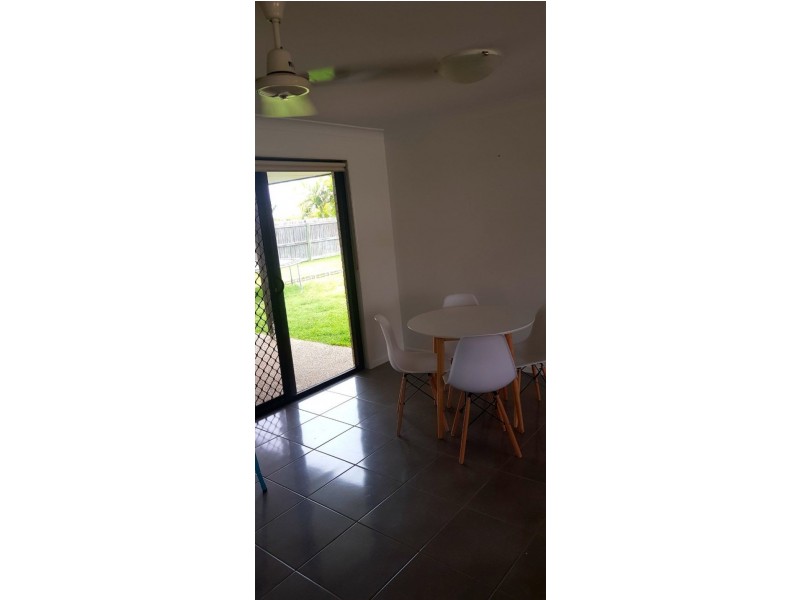 11 Riviera Way, Mulambin QLD 4703
