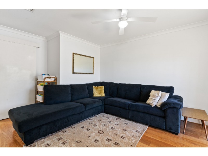 22 Trafalgar Gardens, Marangaroo WA 6064