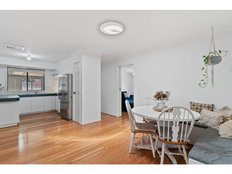 22 Trafalgar Gardens, Marangaroo WA 6064