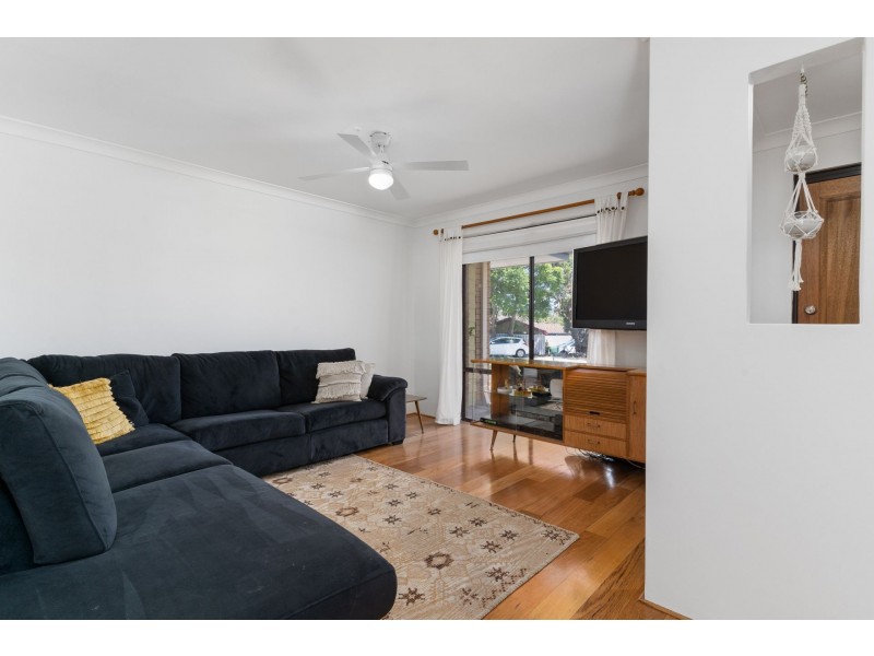 22 Trafalgar Gardens, Marangaroo WA 6064