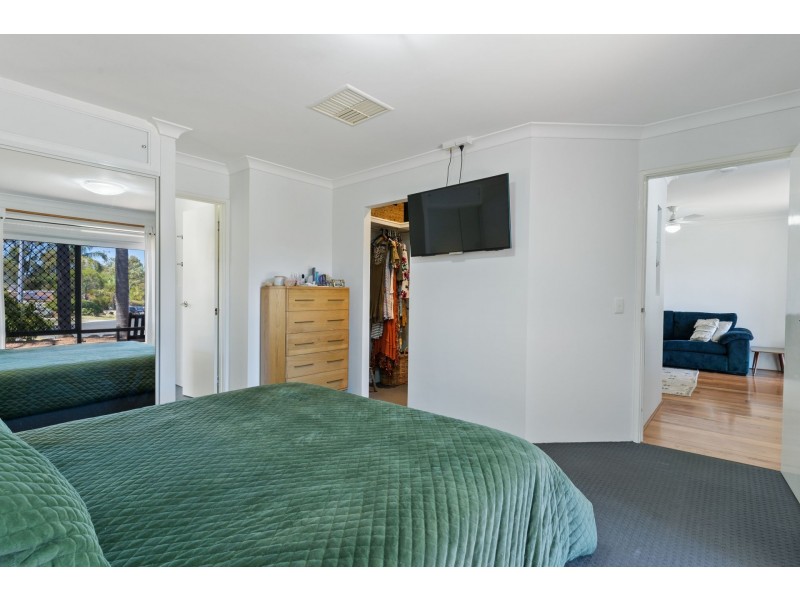 22 Trafalgar Gardens, Marangaroo WA 6064