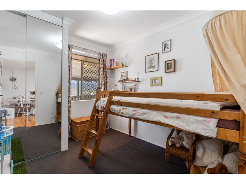 22 Trafalgar Gardens, Marangaroo WA 6064