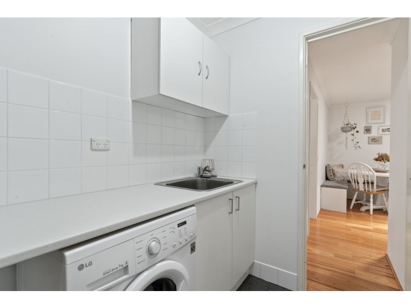 22 Trafalgar Gardens, Marangaroo WA 6064