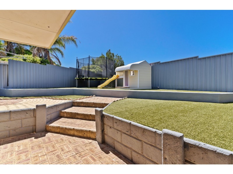 22 Trafalgar Gardens, Marangaroo WA 6064
