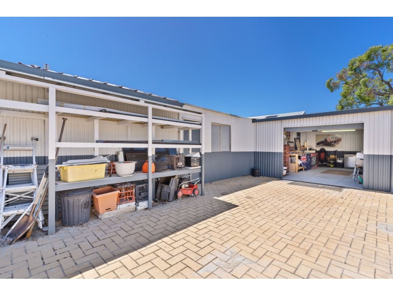 22 Trafalgar Gardens, Marangaroo WA 6064