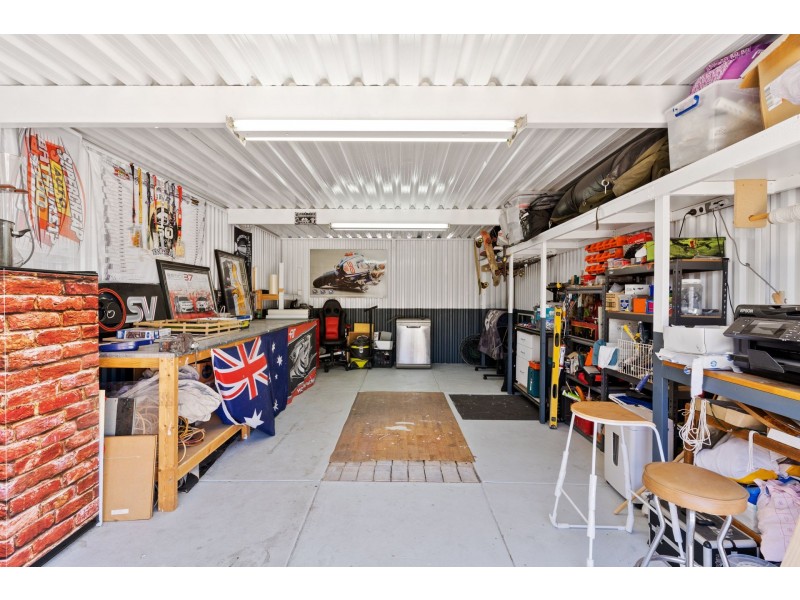 22 Trafalgar Gardens, Marangaroo WA 6064