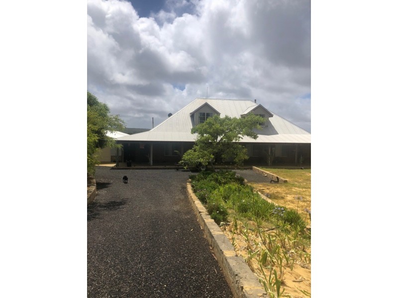 388 Tamarisk Drive, Gabbadah WA 6041