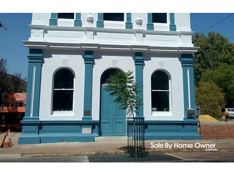 3 Joaquina St, York WA 6302