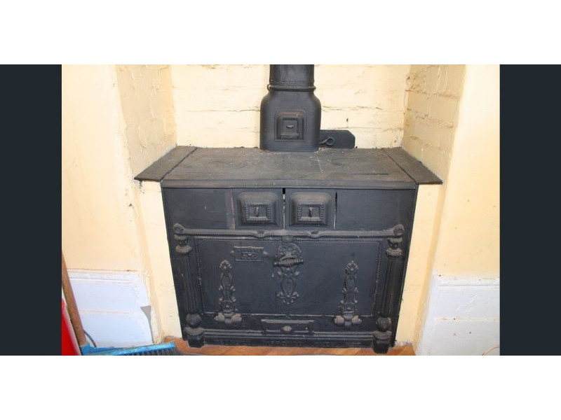 3 Joaquina St, York WA 6302