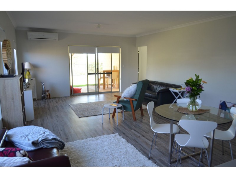 1 Lytham Lane, Meadow Springs WA 6210