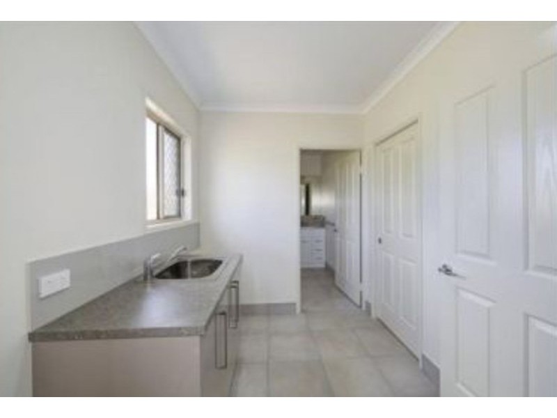 4/32 Heaps Street, Avenell Heights QLD 4670