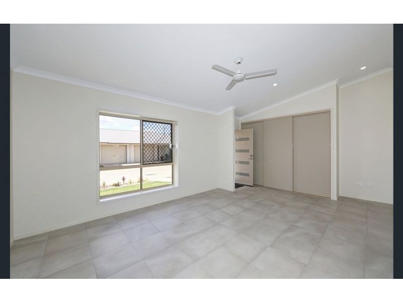 4/32 Heaps Street, Avenell Heights QLD 4670