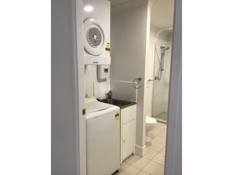 2401/19 Playfield St, Chermside QLD 4032