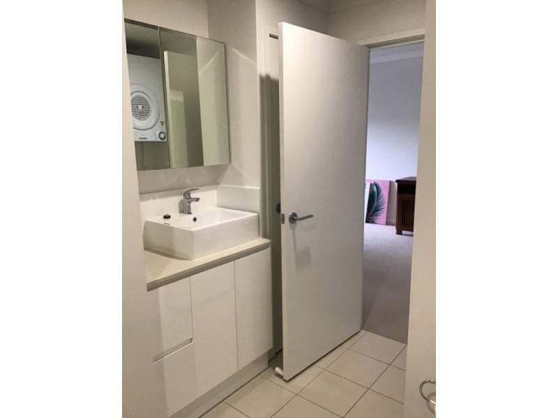 2401/19 Playfield St, Chermside QLD 4032