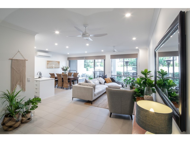 7/3031 the boulevard, Carrara QLD 4211