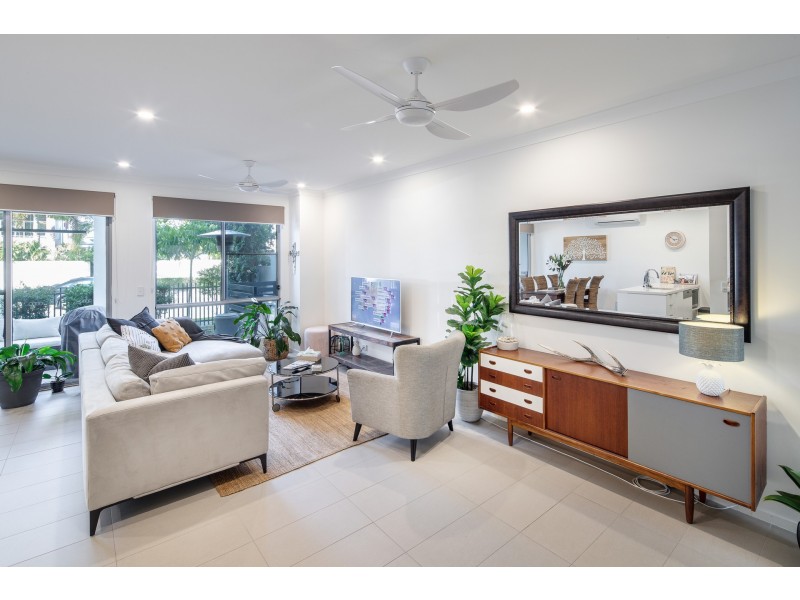 7/3031 the boulevard, Carrara QLD 4211