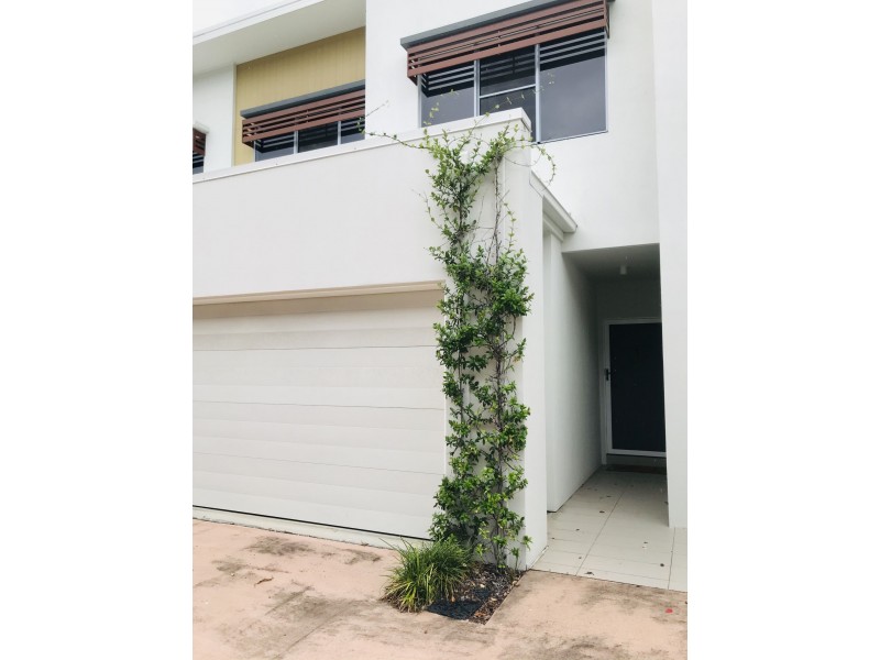 7/3031 the boulevard, Carrara QLD 4211