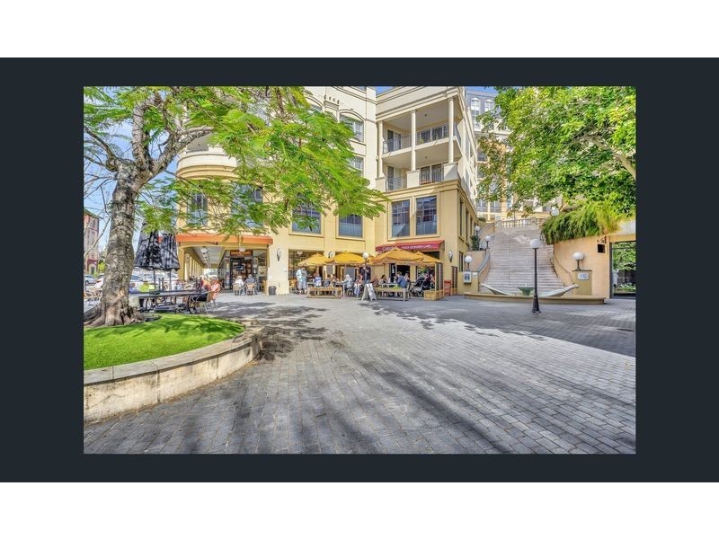 7/3031 the boulevard, Carrara QLD 4211