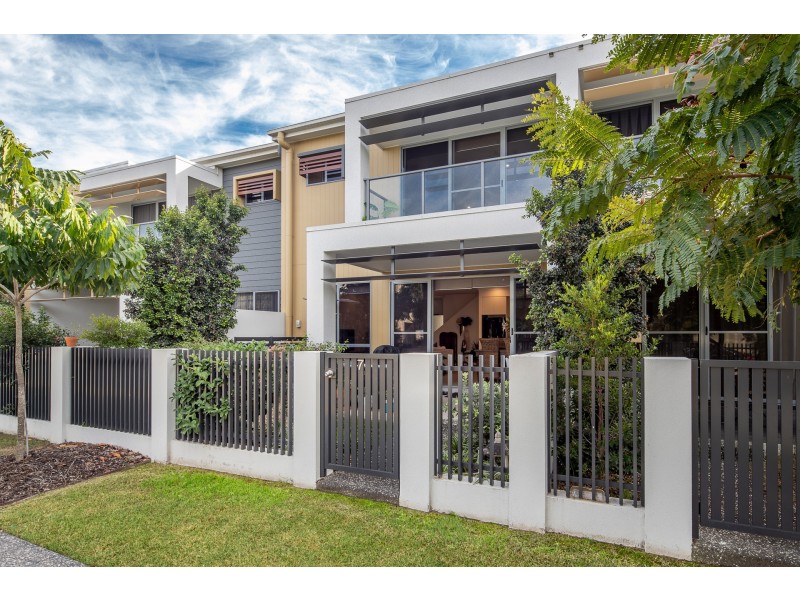 7/3031 the boulevard, Carrara QLD 4211