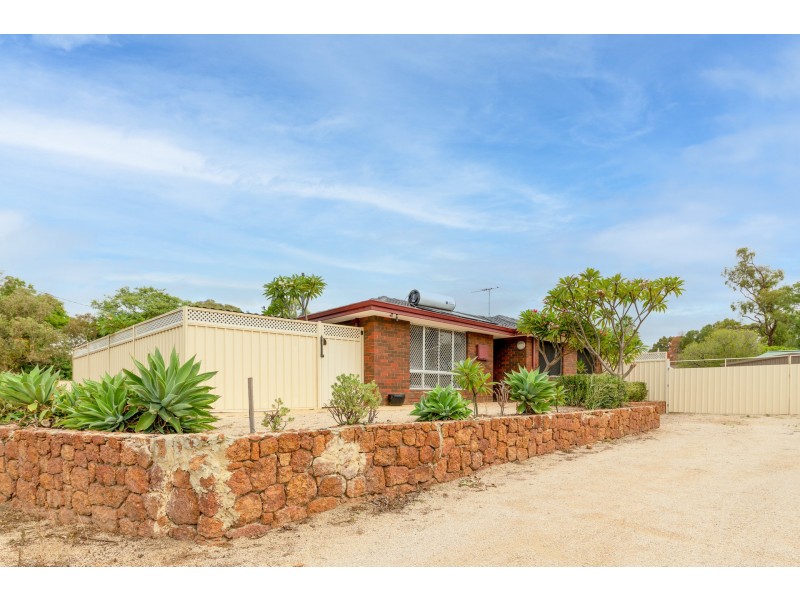 20 Christina Street, Hazelmere WA 6055