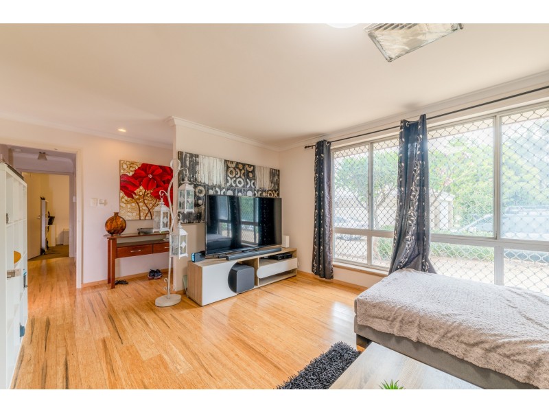 20 Christina Street, Hazelmere WA 6055