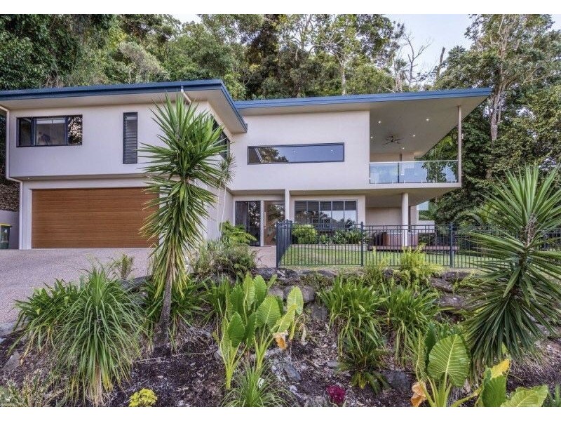 11 Oceanview Place, Mooroobool QLD 4870