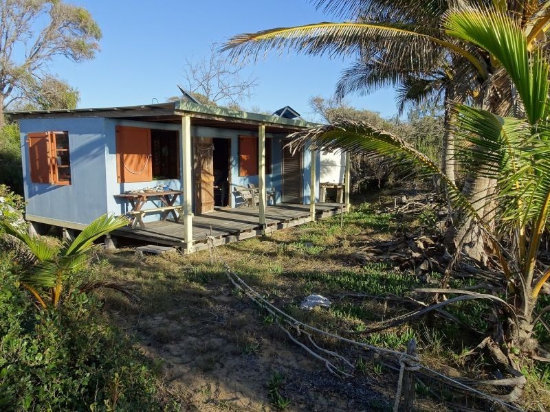 219 Kate Avenue, Deepwater QLD 4674