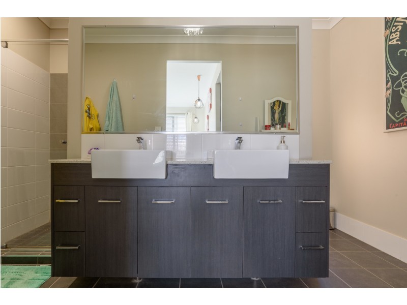 2 Myna Street, Upper Caboolture QLD 4510