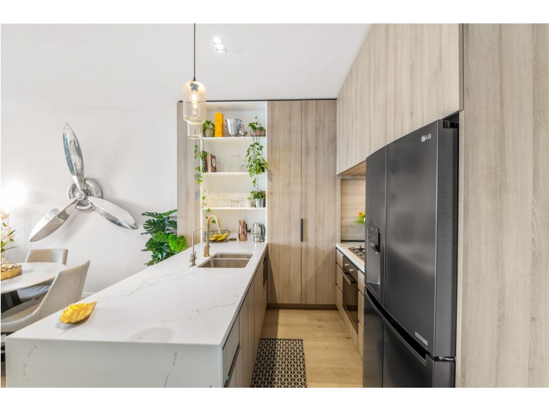 1402/18 Longland Street, Newstead QLD 4006