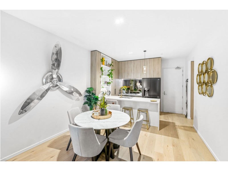 1402/18 Longland Street, Newstead QLD 4006