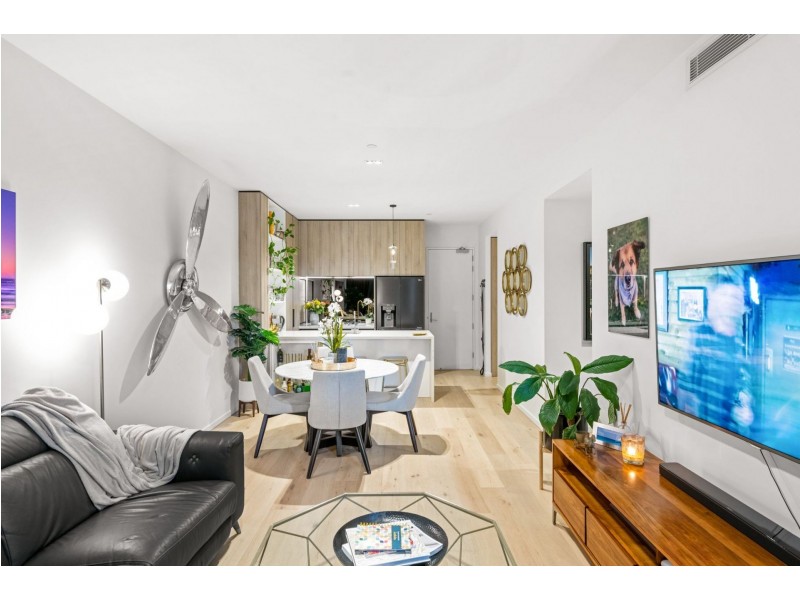 1402/18 Longland Street, Newstead QLD 4006