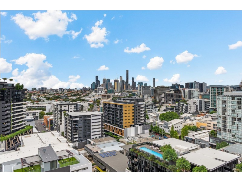 1402/18 Longland Street, Newstead QLD 4006