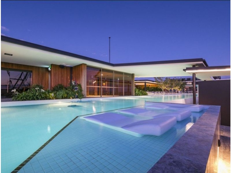 1402/18 Longland Street, Newstead QLD 4006