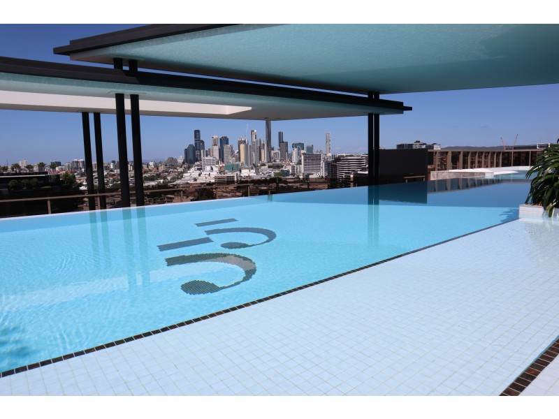 1402/18 Longland Street, Newstead QLD 4006