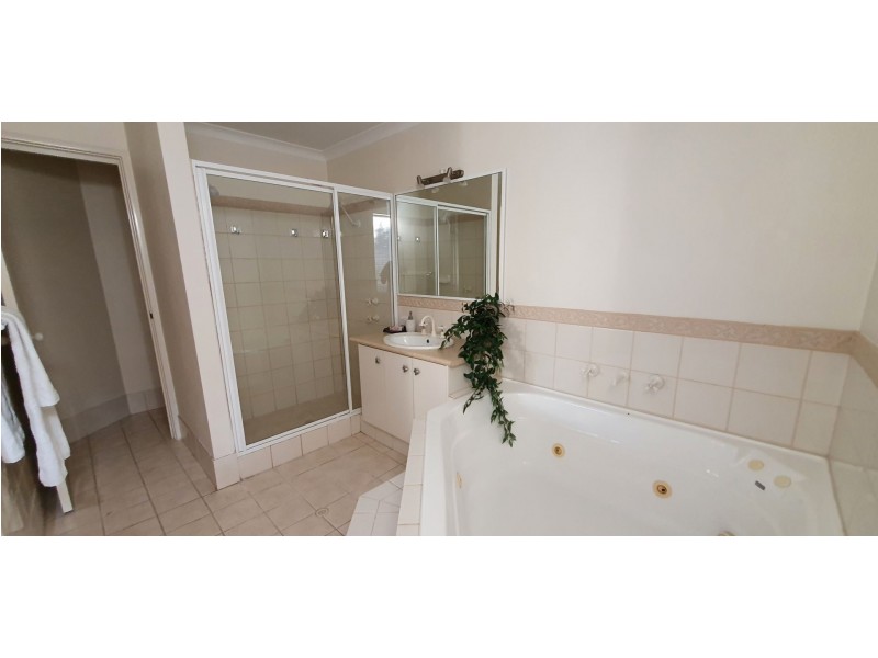 17 Maple Place, Maddington WA 6109