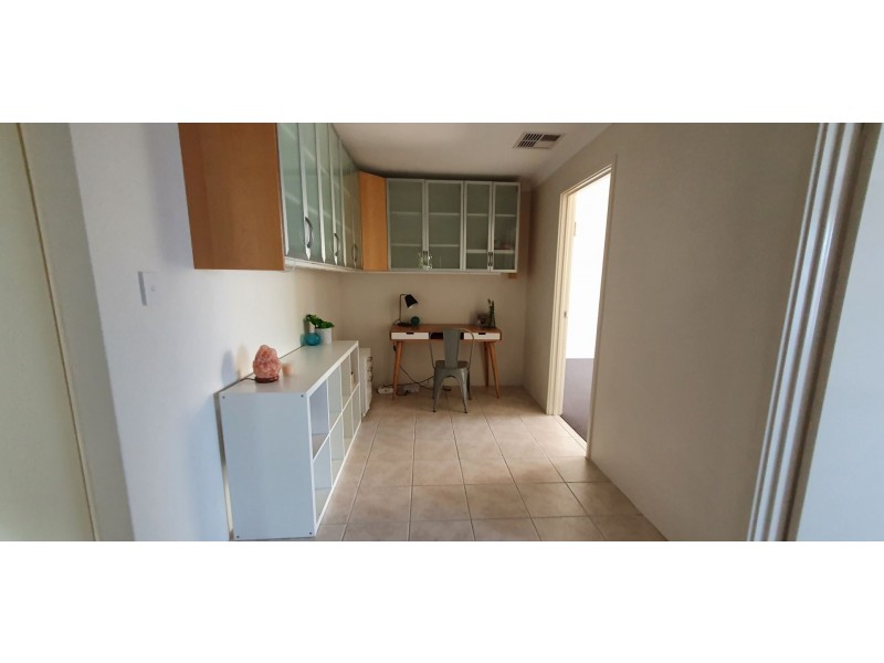 17 Maple Place, Maddington WA 6109