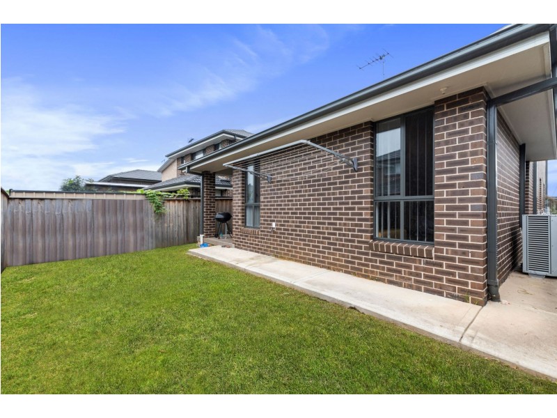 32 faulkner way, Edmondson Park NSW 2174