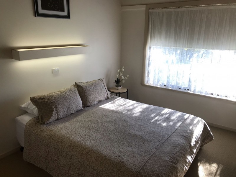 Unit 1/4 Caraselle Avenue, Wangaratta VIC 3677