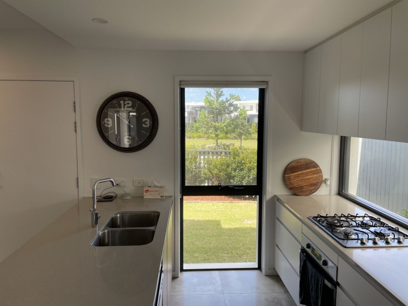 11/192 Greenacre Drive, Arundel QLD 4214