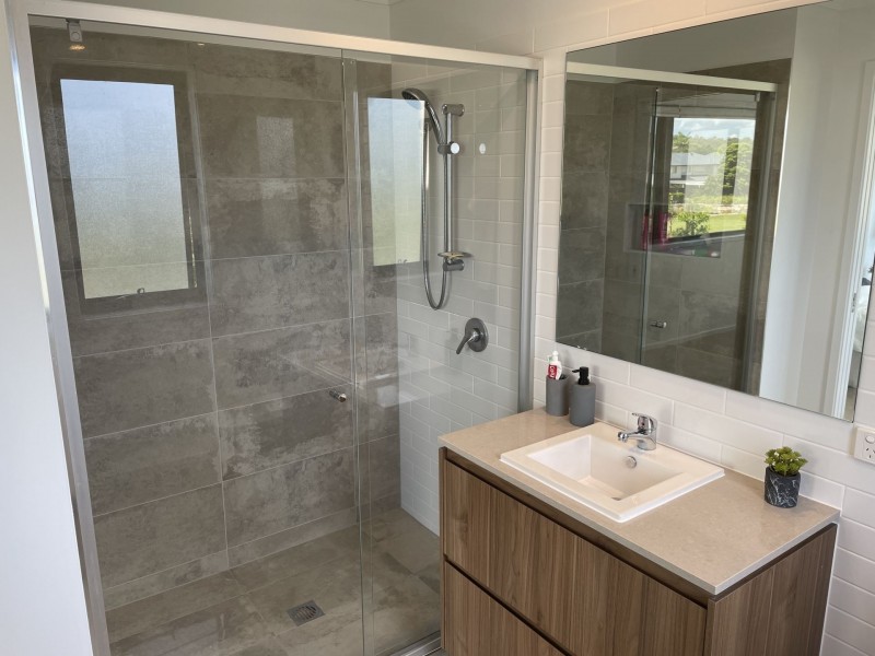 11/192 Greenacre Drive, Arundel QLD 4214